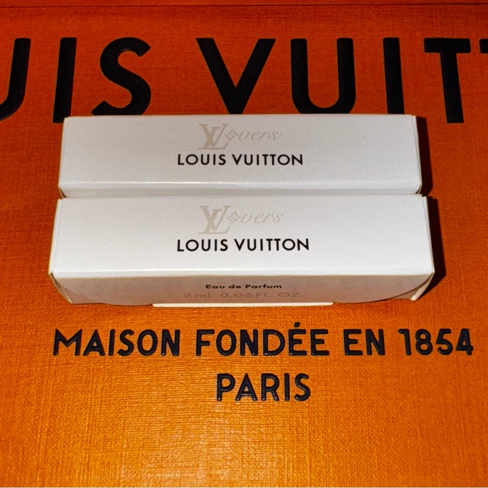 New Louis Vuitton LV Lovers Set of 2 Samples – 2ml Each